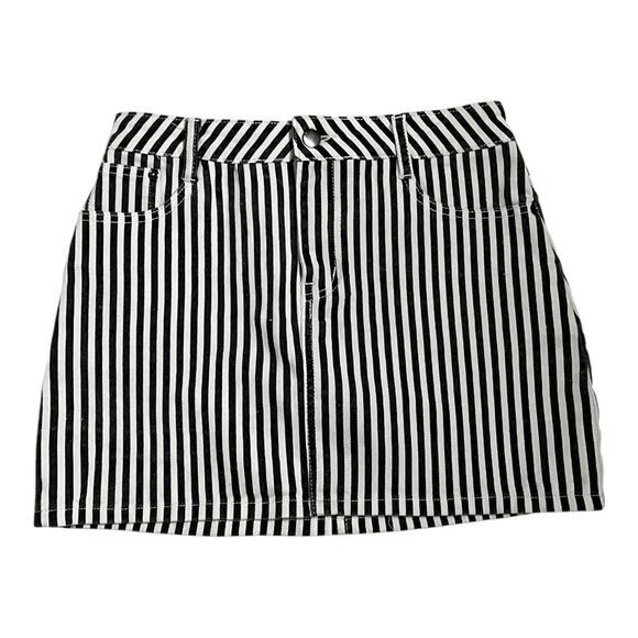 Wild Honey Dresses & Skirts - Wild Honey Black & White Vertical Stripe Mini Skirt